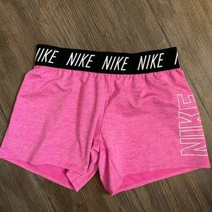 Women’s pink dry fit Nike shorts girls large